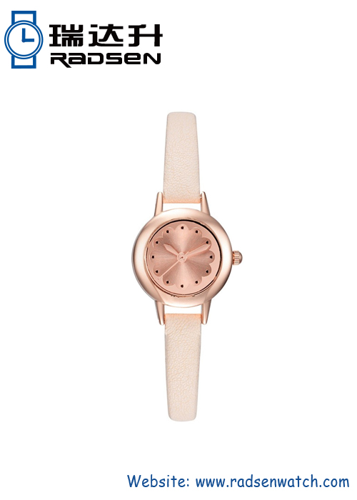 small size women watch with leather strap