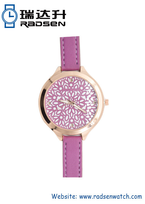 Relojes de mujer de flores con correa de cuero y esfera hueca