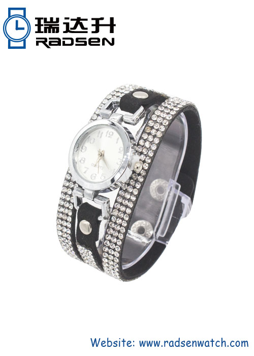 Iced Out Watches Floating Crystal Rhinestone Bracelets Watches for Women