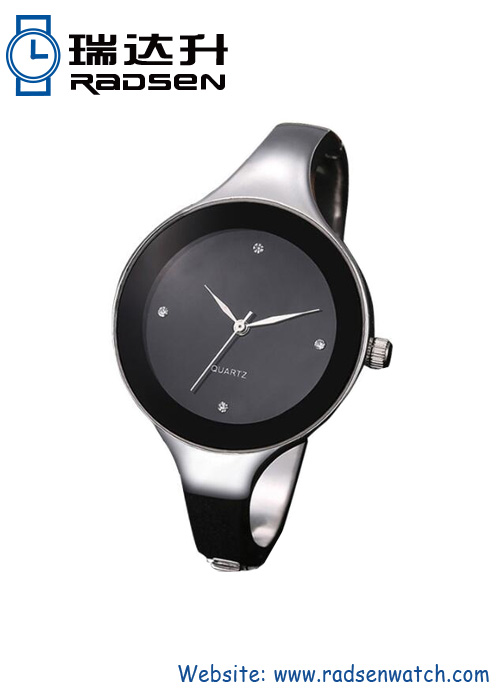 Fashion Silver Bangle Quartz Watch For Women with Metal Wrap Band